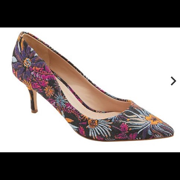 Charles by Charles David Embroidered design Angelica Shoes 8.5 m NEW IN BOX - Picture 2 of 11